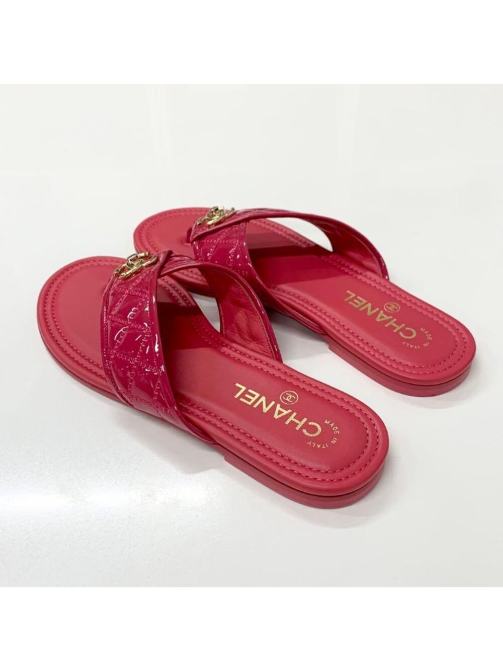 Chanel CC Logo Quilted Patent Thong Sandals Pink - Picture 4 of 10